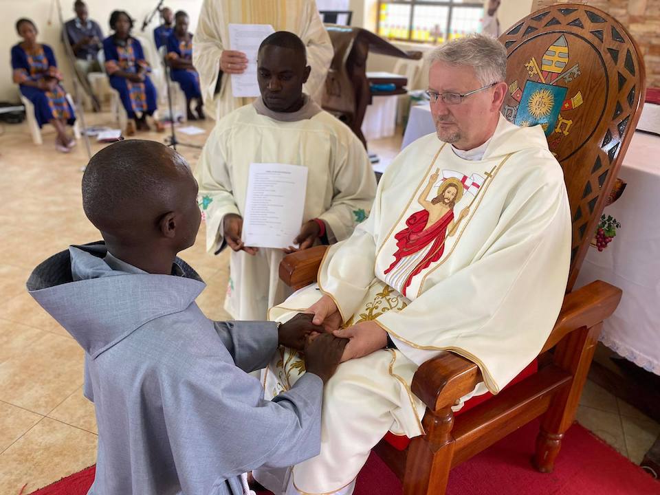 śluby zakonne w Ugandzie